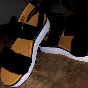 COPY - Black UGG Le Fluff